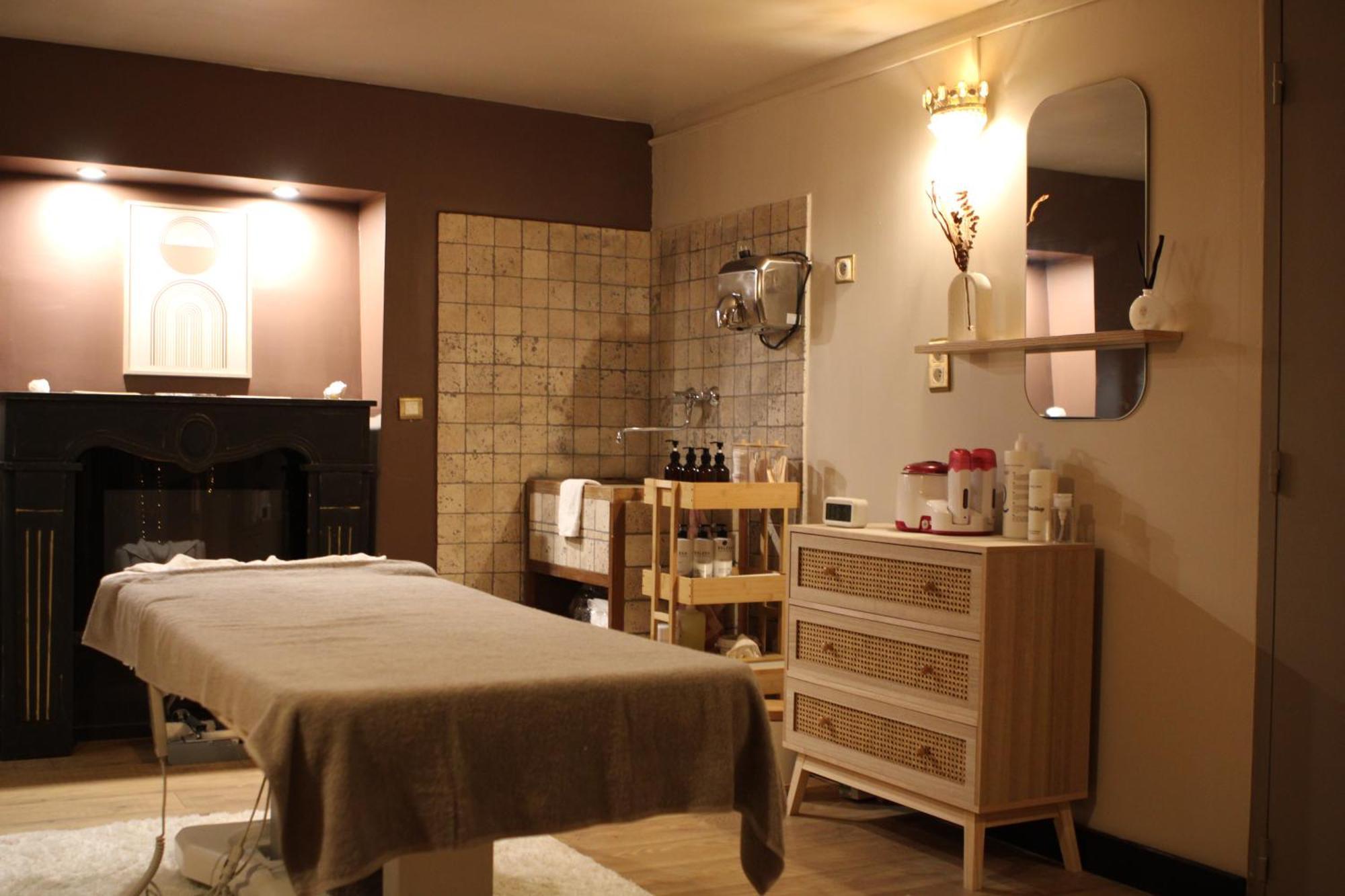 מלון Cubieres Montlo Relais Des Cerfs מראה חיצוני תמונה